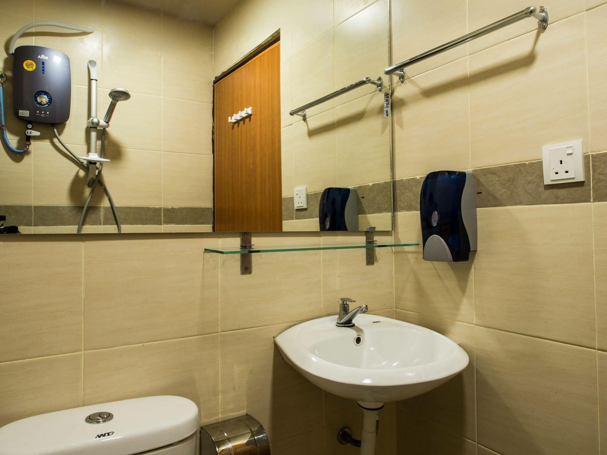 Goldbrick Hotel Bukit Bintang Куала-Лумпур Экстерьер фото